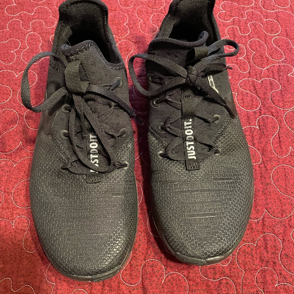 Nike sneakers size 8